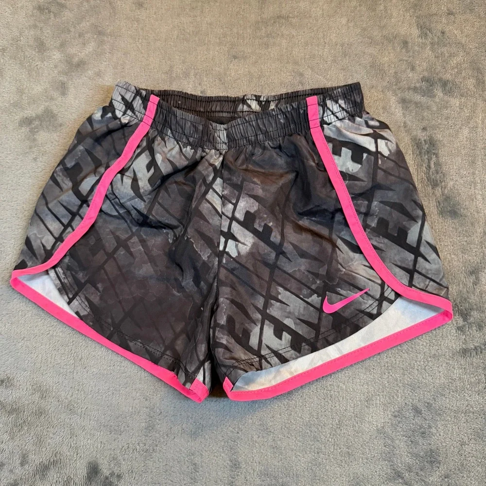Nike‎ Dri Fit Shorts Girls Medium 5-6 Years Black Gray Pink Geometric Athletic